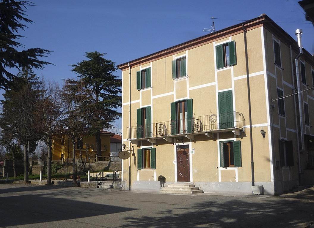 Hotel Relais Ristorante Sanfront à Ponzone Extérieur photo