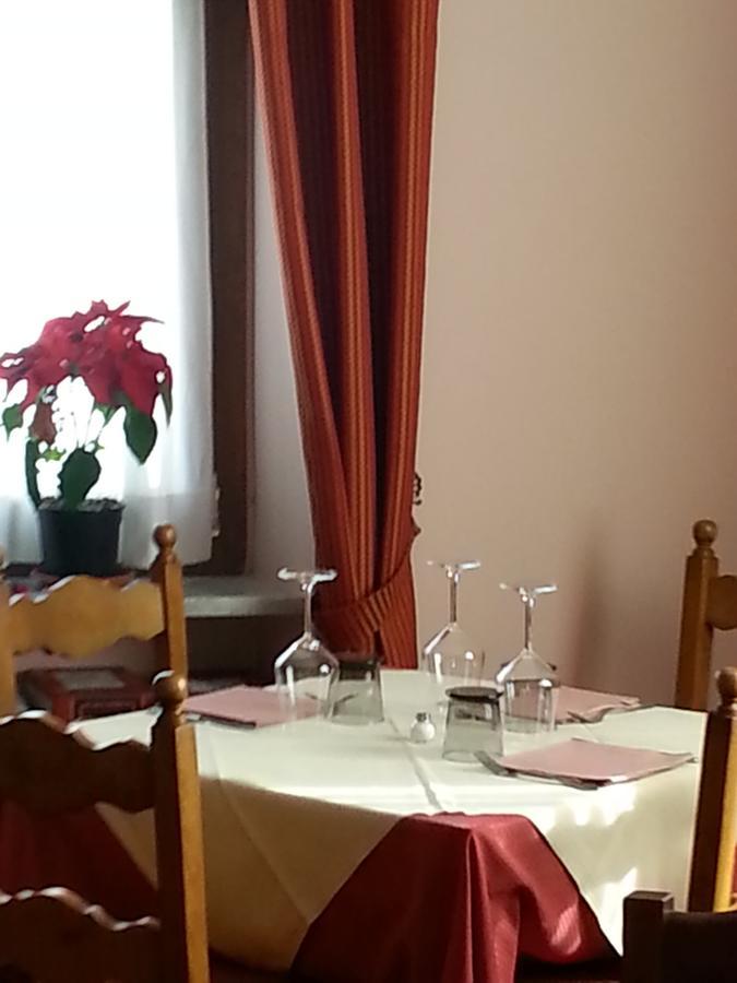 Hotel Relais Ristorante Sanfront à Ponzone Extérieur photo